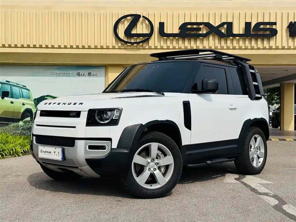 Land Rover Defender 2023