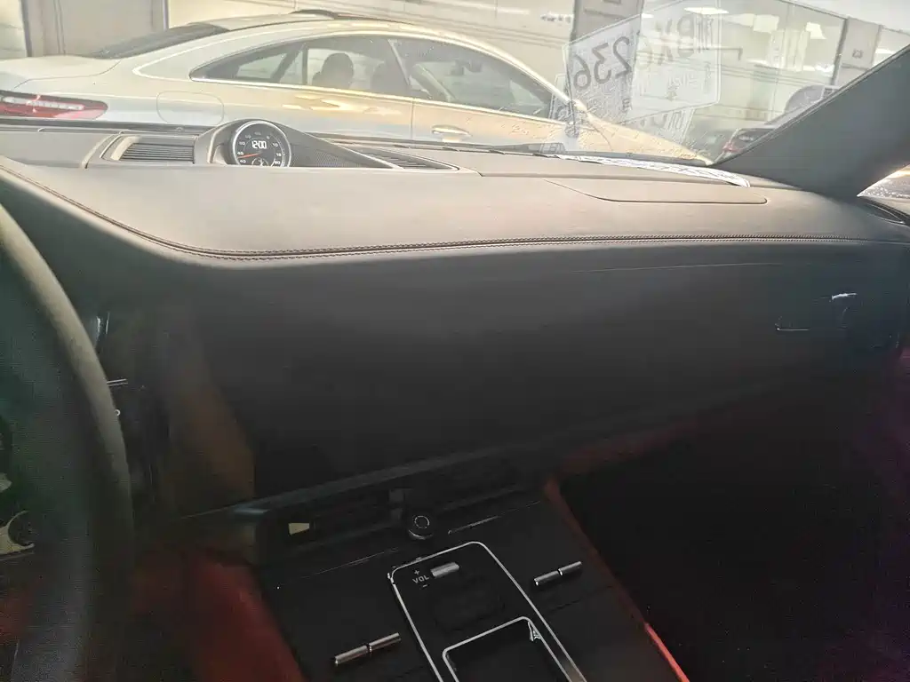 Porsche Panamera 2015 — фото 7
