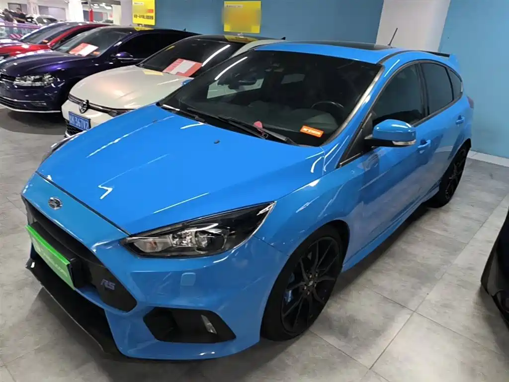 Ford Focus 2018 — фото 1