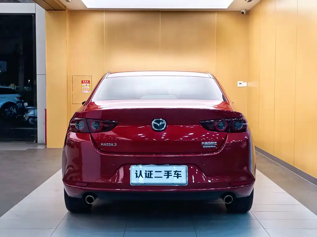Mazda 3 Axela 2021 — фото 28