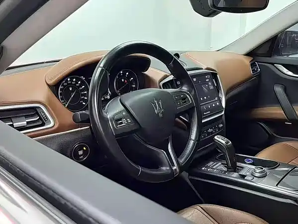 Maserati Ghibli 2022