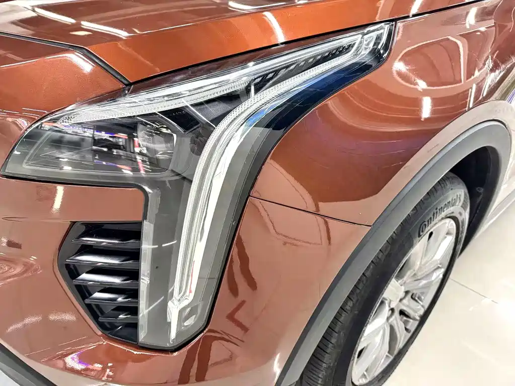 Cadillac XT4 2018 — фото 9
