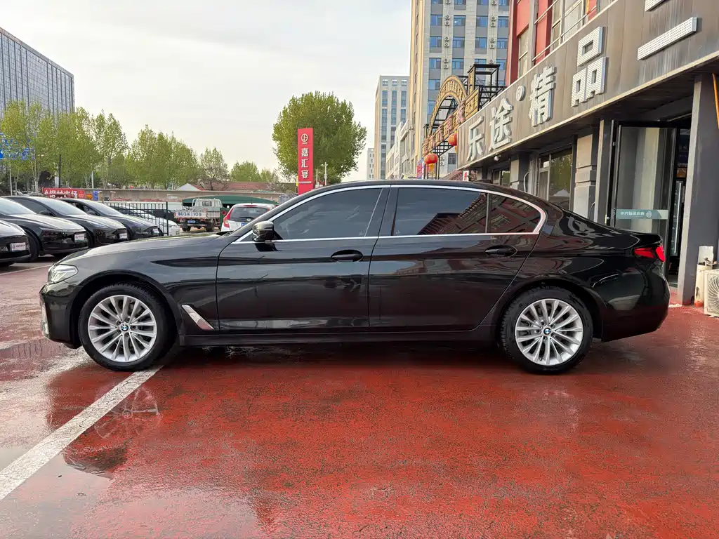 BMW 5 Series 2022