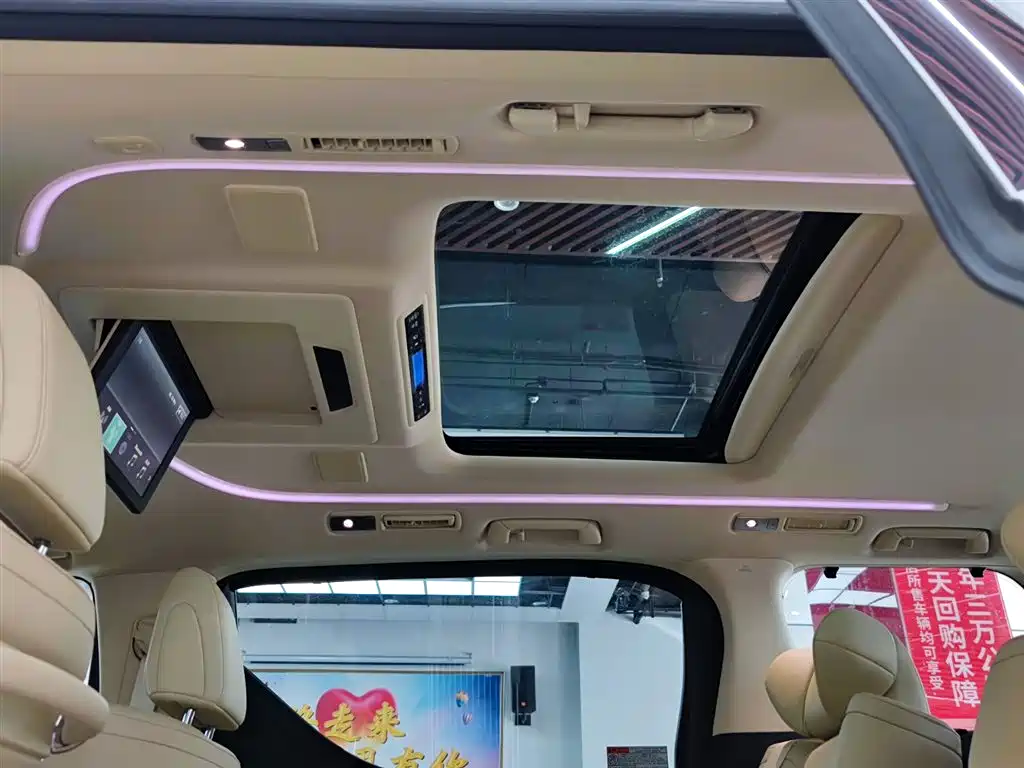 Toyota Alphard 2018 — фото 18