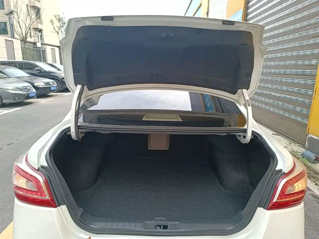 Nissan Teana 2015 — фото 19