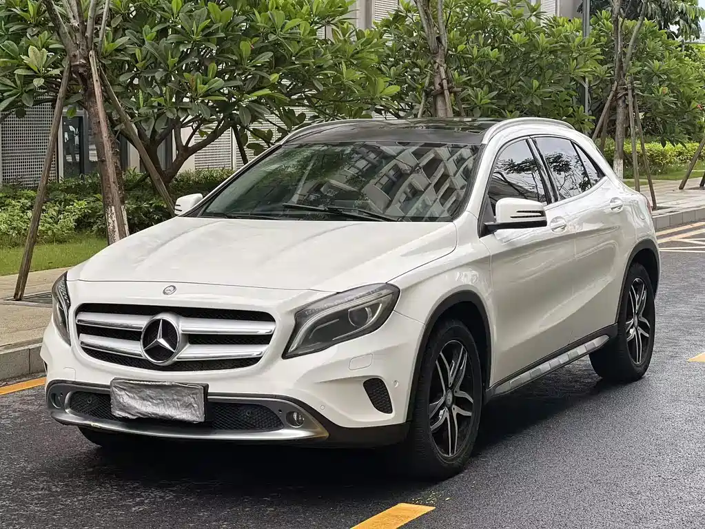 Mercedes-Benz GLA 2016