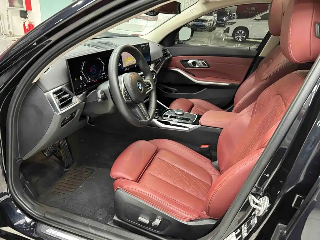 BMW 3 Series 2023 — фото 12