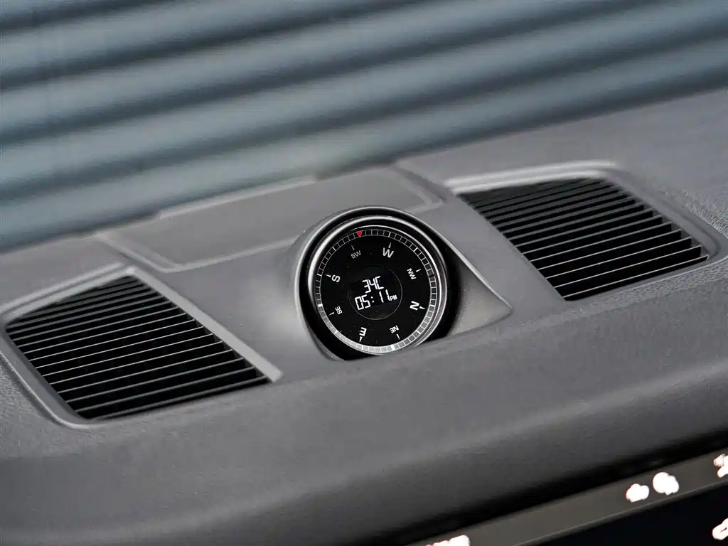 Porsche Cayenne 2020 — фото 10