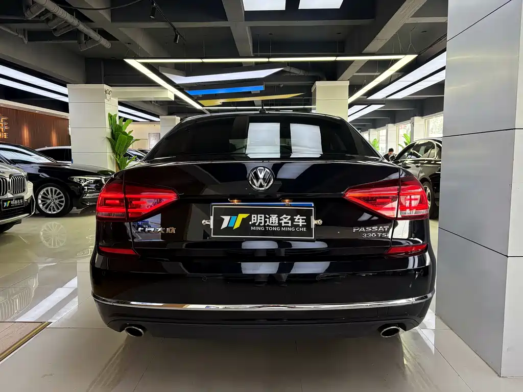 Volkswagen Passat 2018 — фото 4