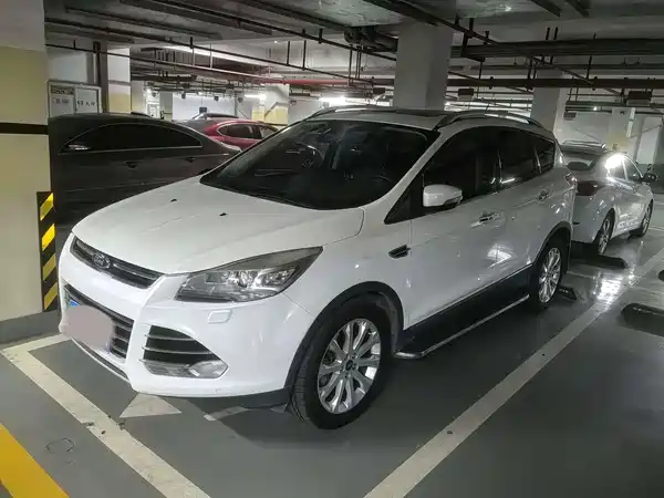 Ford Kuga 2015