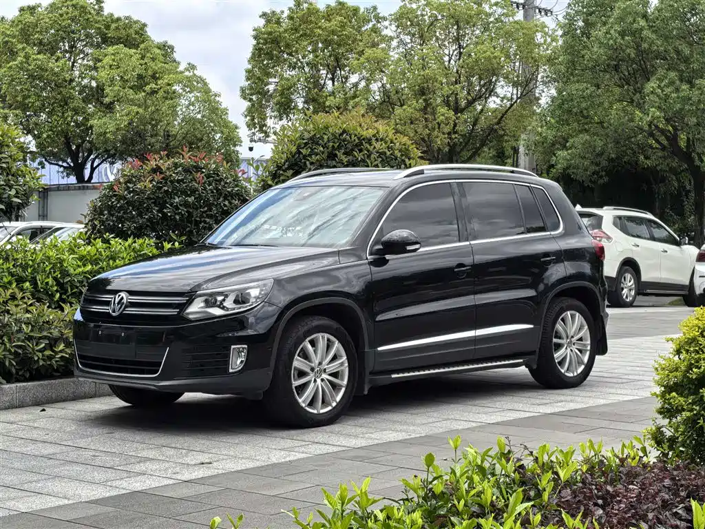 Volkswagen Tiguan 2014 — фото 1