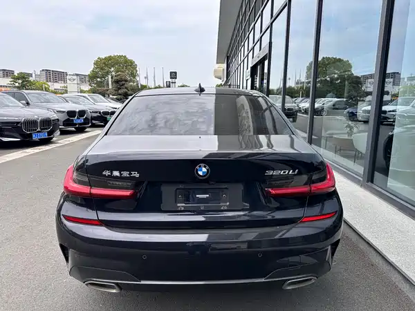 BMW 3 Series 2021