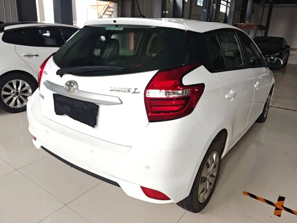 Toyota Yaris L 2017