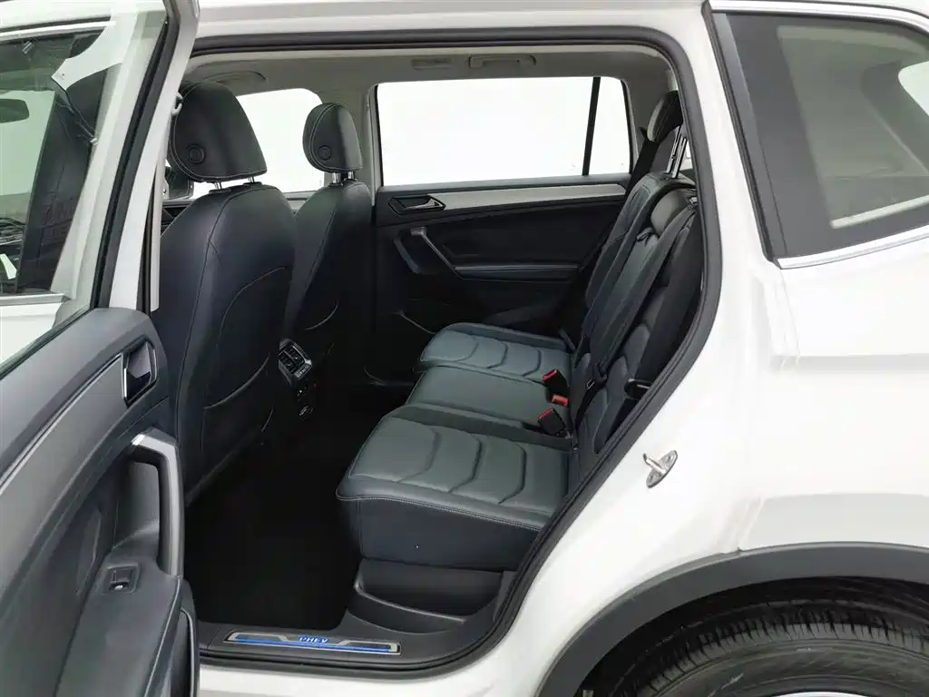 Volkswagen Tiguan L PHEV 2020 — фото 15
