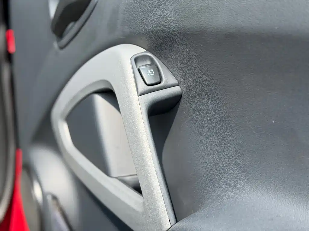 smart Fortwo 2014 — фото 20