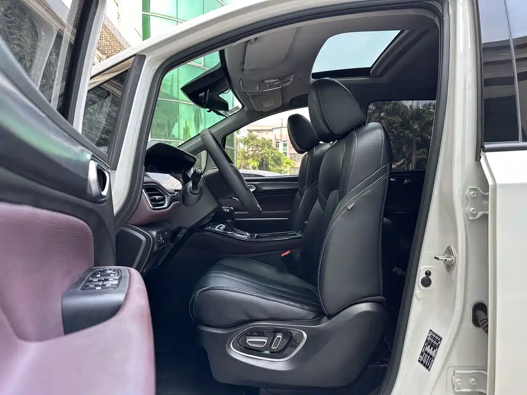 GAC Motor Trumpchi M6 2025 — фото 15