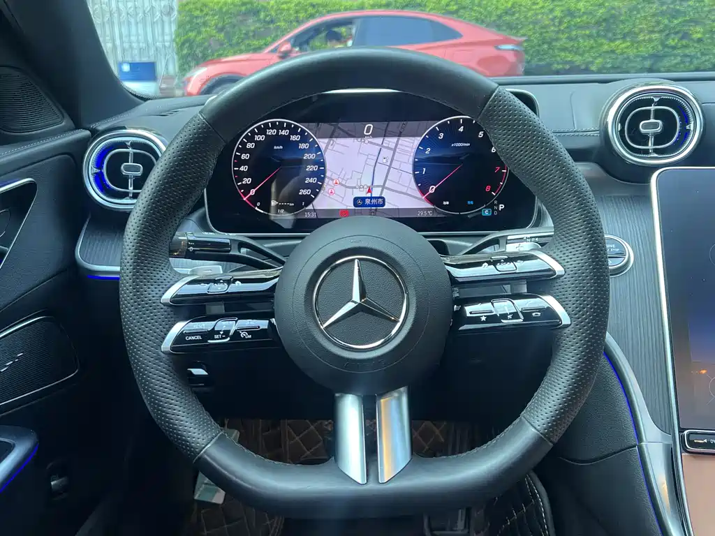 Mercedes-Benz C-Class 2025 — фото 14