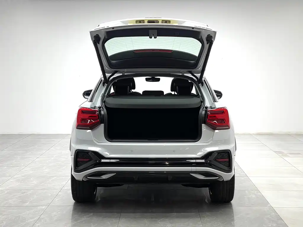 Audi Q2L 2024 — фото 10