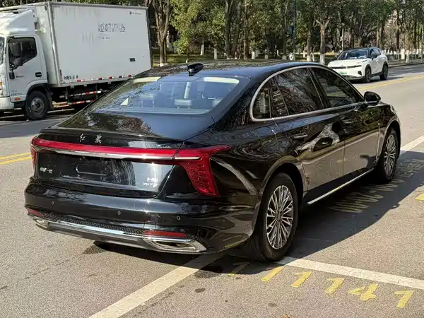 Hongqi H5 2023