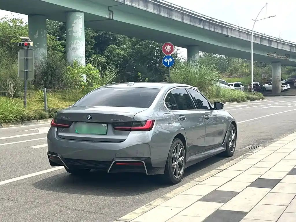 BMW i3 2022 — фото 8