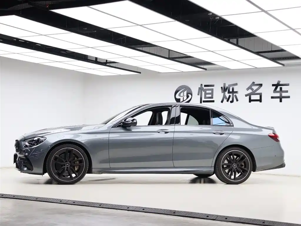 Mercedes-Benz E-Class AMG 2021 — фото 30