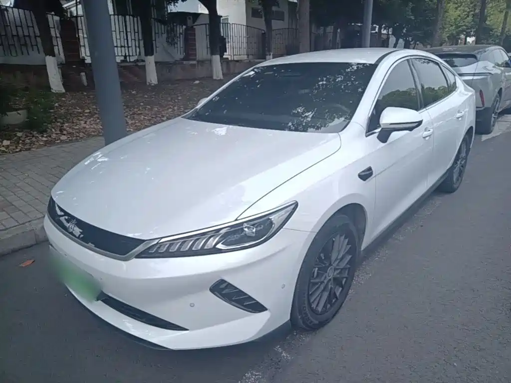 BYD Qin PLUS 2025 — фото 2