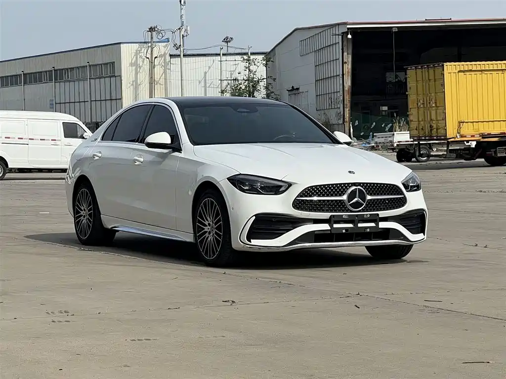 Mercedes-Benz C-Class 2022 — фото 3