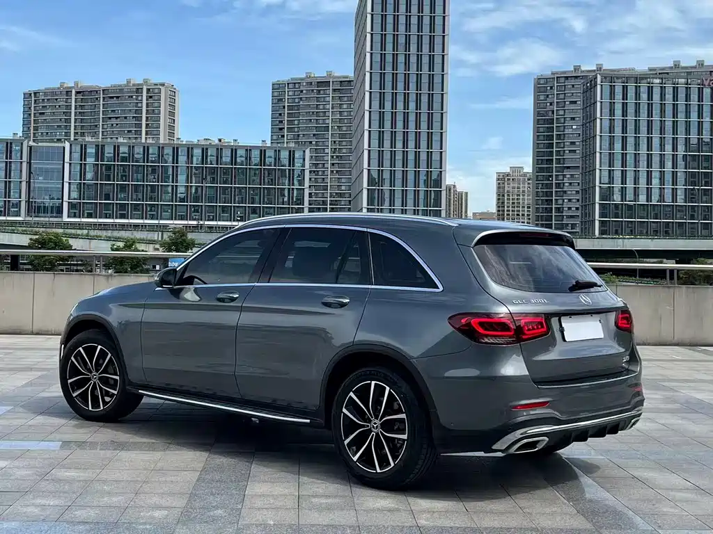 Mercedes-Benz GLC 2021 — фото 11