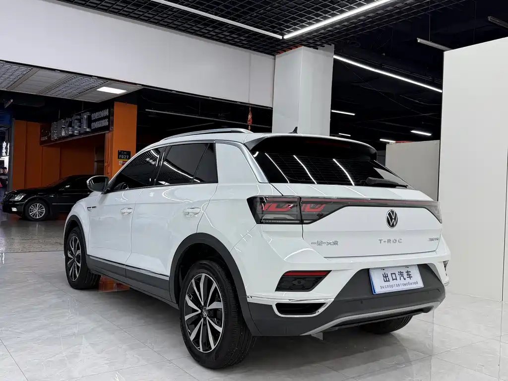 Volkswagen T-Roc 2024