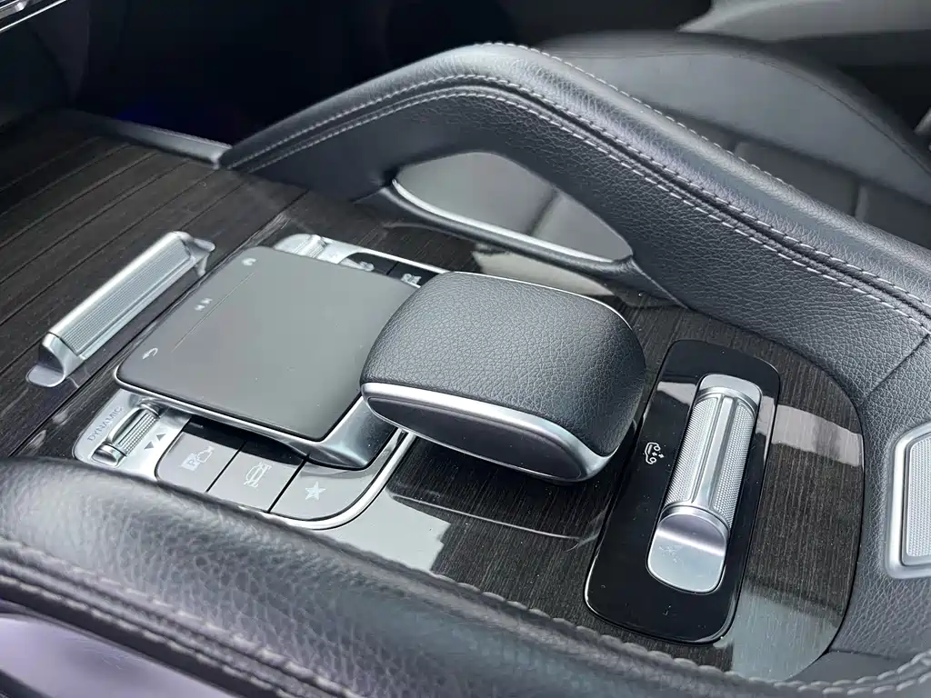 Mercedes-Benz GLE 2019 — фото 19