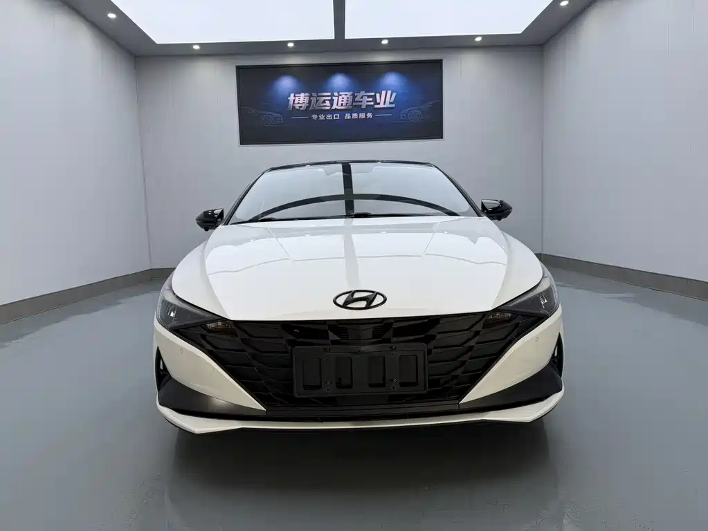 Hyundai Elantra 2022 — фото 2