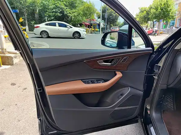 Audi Q7 2023