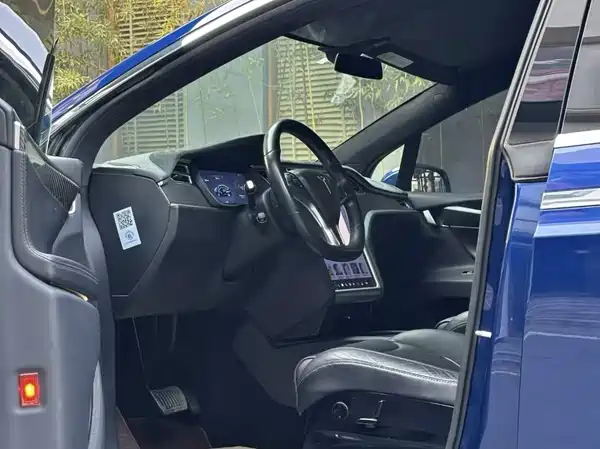Tesla Model X 2016