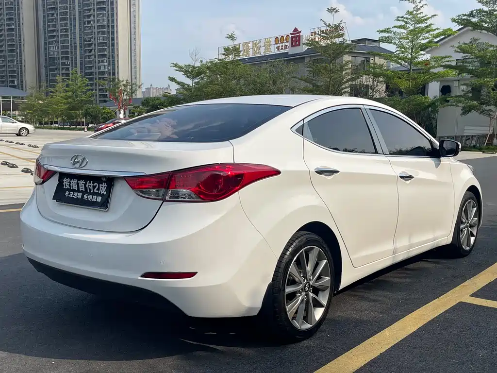 Hyundai Elantra Langdong 2015 — фото 5