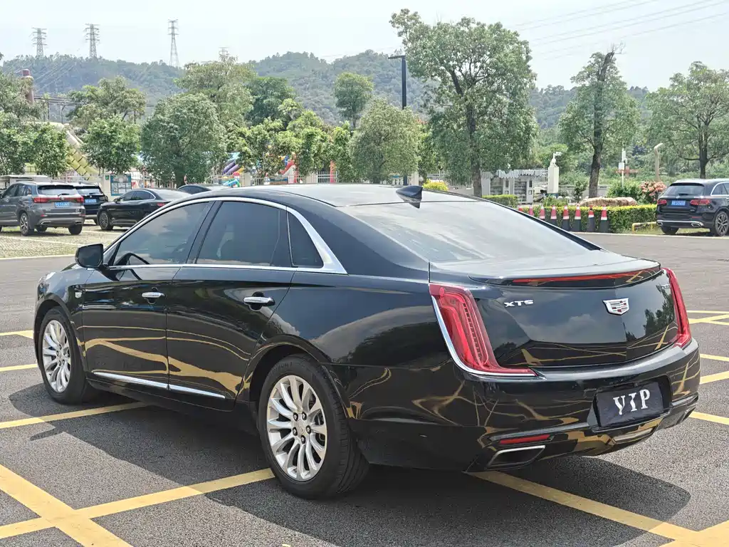 Cadillac XTS 2019 — фото 6