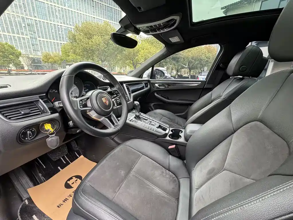 Porsche Macan 2014 — фото 10