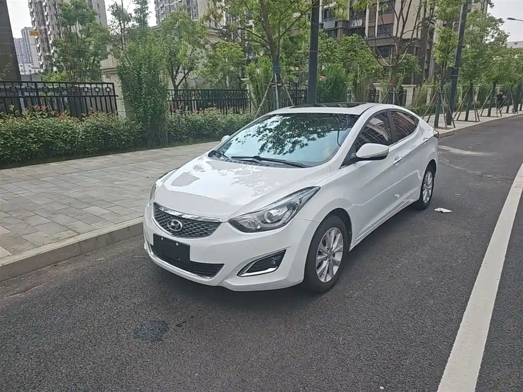 Hyundai Elantra Langdong 2016 — фото 2