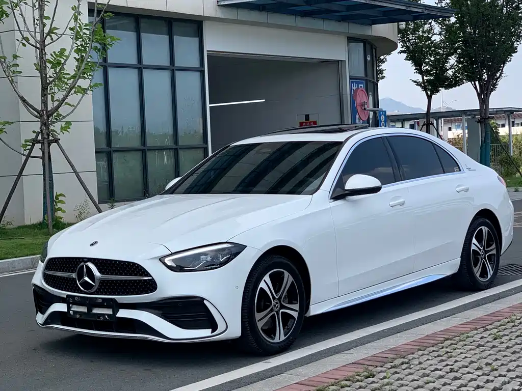 Mercedes-Benz C-Class 2022 — фото 1