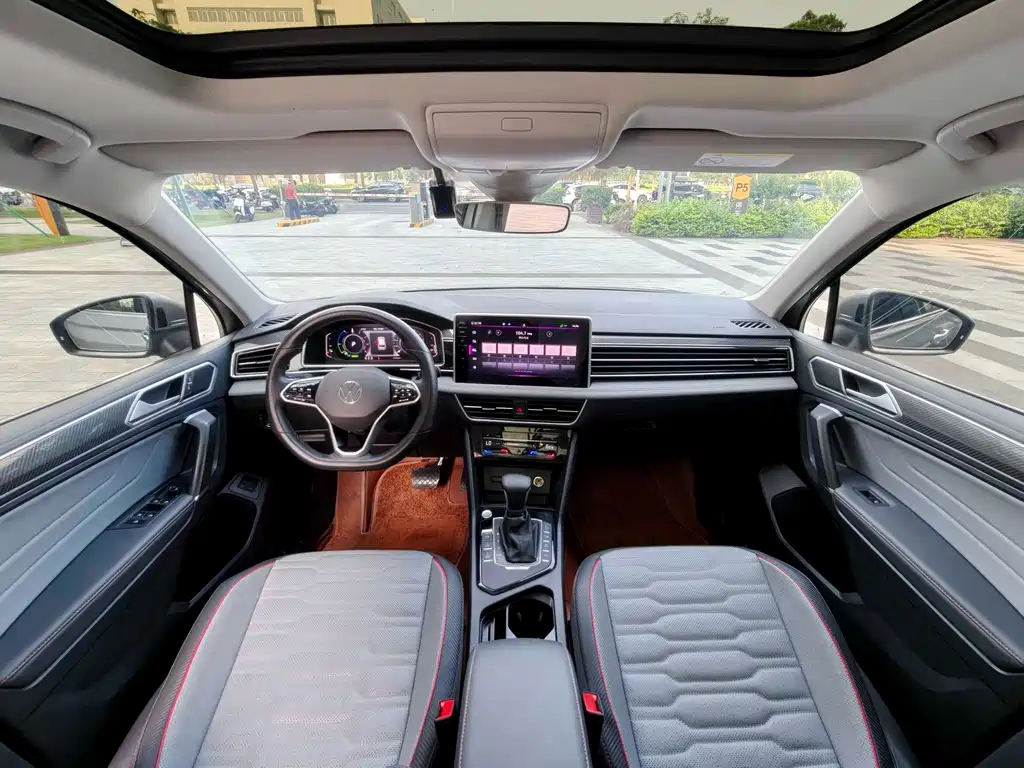 Volkswagen Tiguan L New Energy 2021 — фото 11