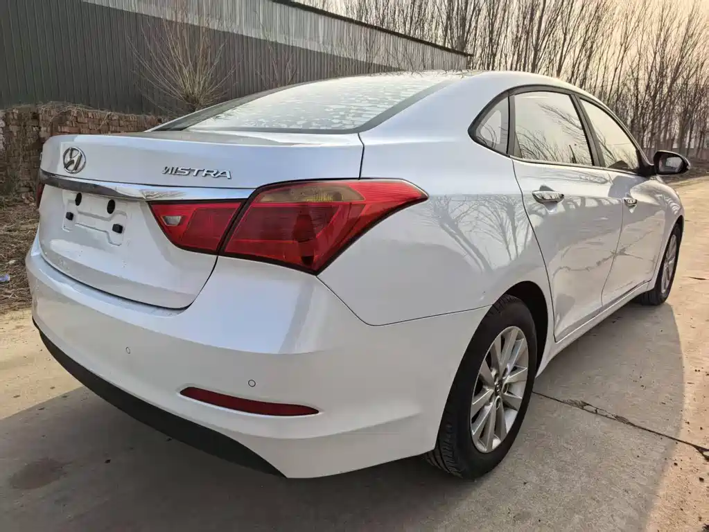 Hyundai Mistra 2016 — фото 4