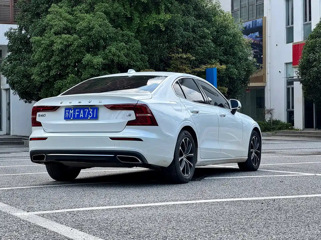 Volvo S60 2020 — фото 6
