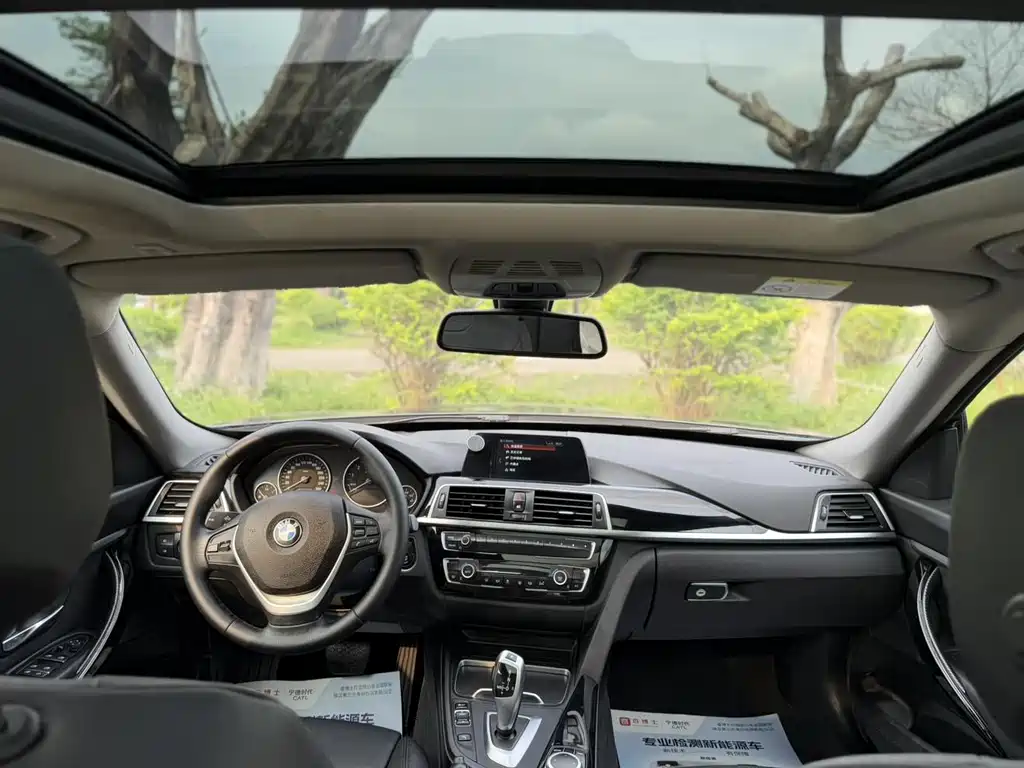 BMW 3 Series GT 2019 — фото 13