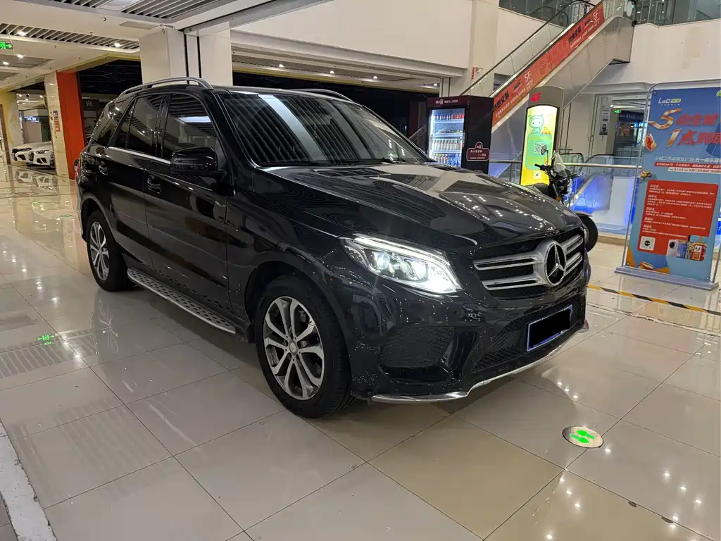 Mercedes-Benz GLE 2016