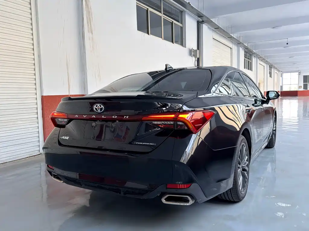Toyota Avalon 2019 — фото 11