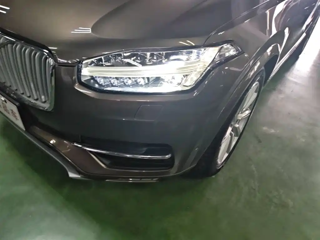 Volvo XC90 2017 — фото 24