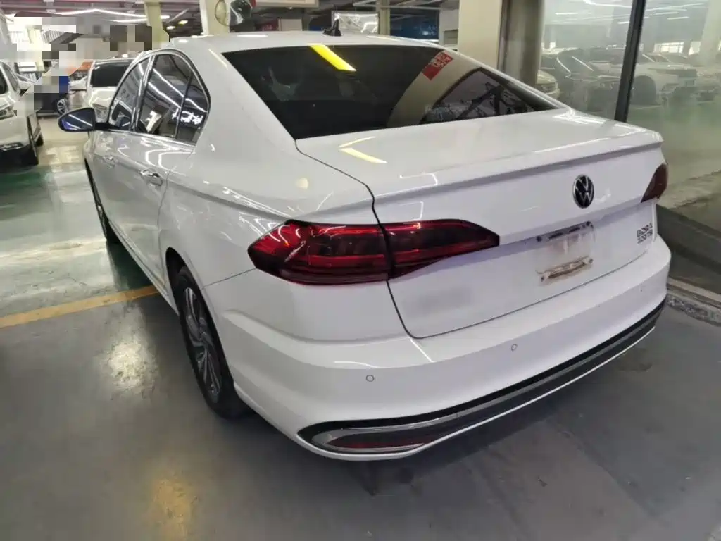 Volkswagen Bora 2023