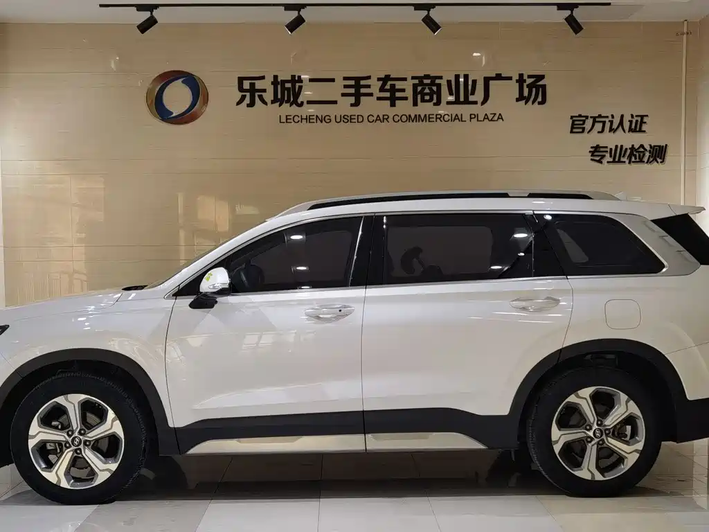 Hyundai Santa Fe 2020 — фото 2
