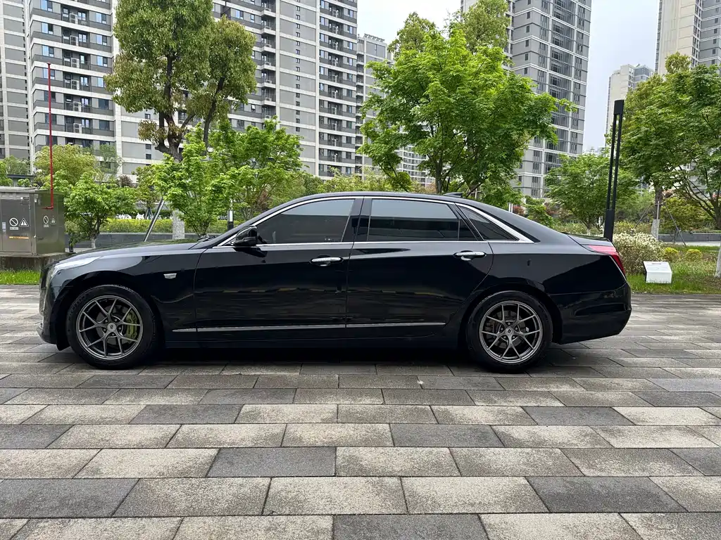 Cadillac CT6 2017 — фото 4