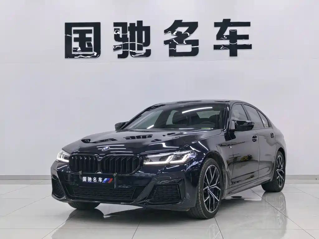 BMW 5 Series 2023 — фото 1