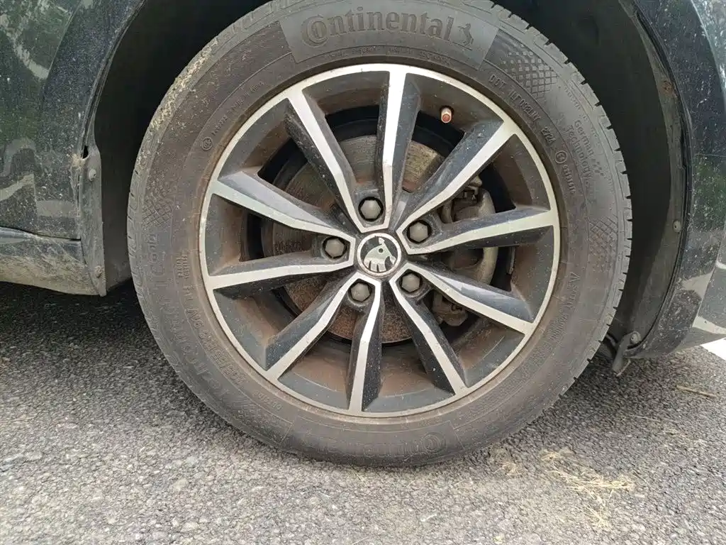 Skoda Octavia 2016 — фото 26